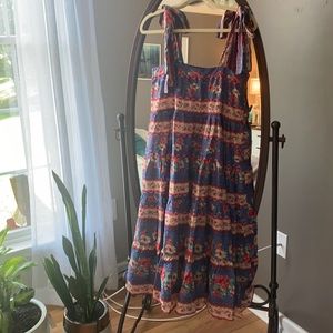 Vici floral midi dress with tie sleeves